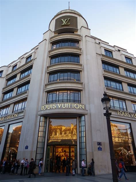 why is louis vuitton cheaper in france|louis vuitton paris store prices.